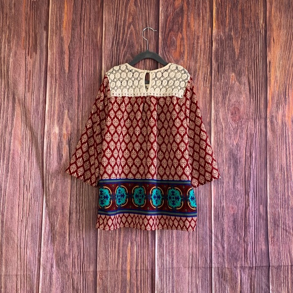 Max + Riley Top - Picture 3 of 4